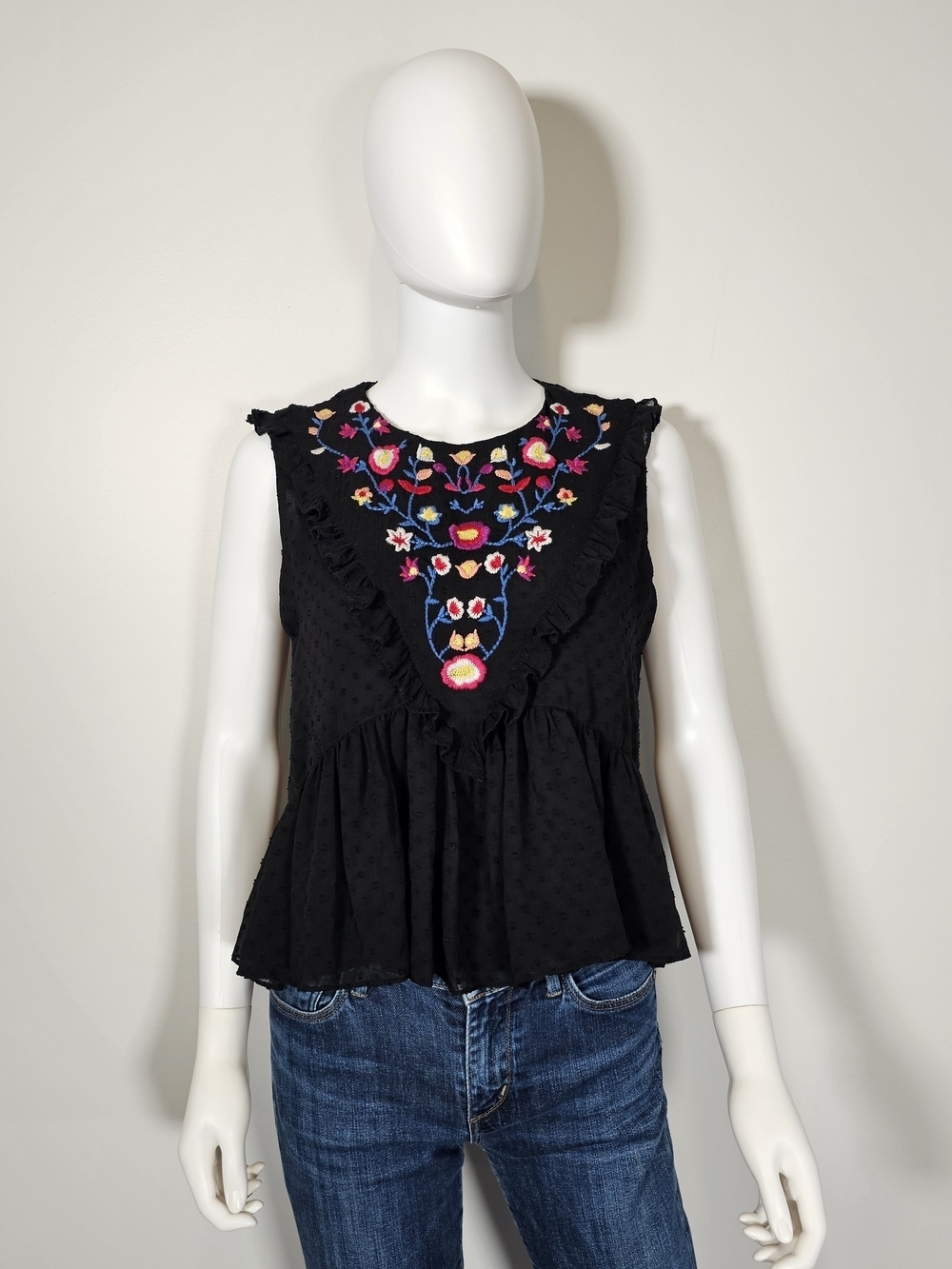 Zara Black Sleeveless Floral Embroidered Peplum Top Sz M